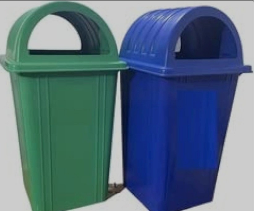GARBAGE DUSTBIN 